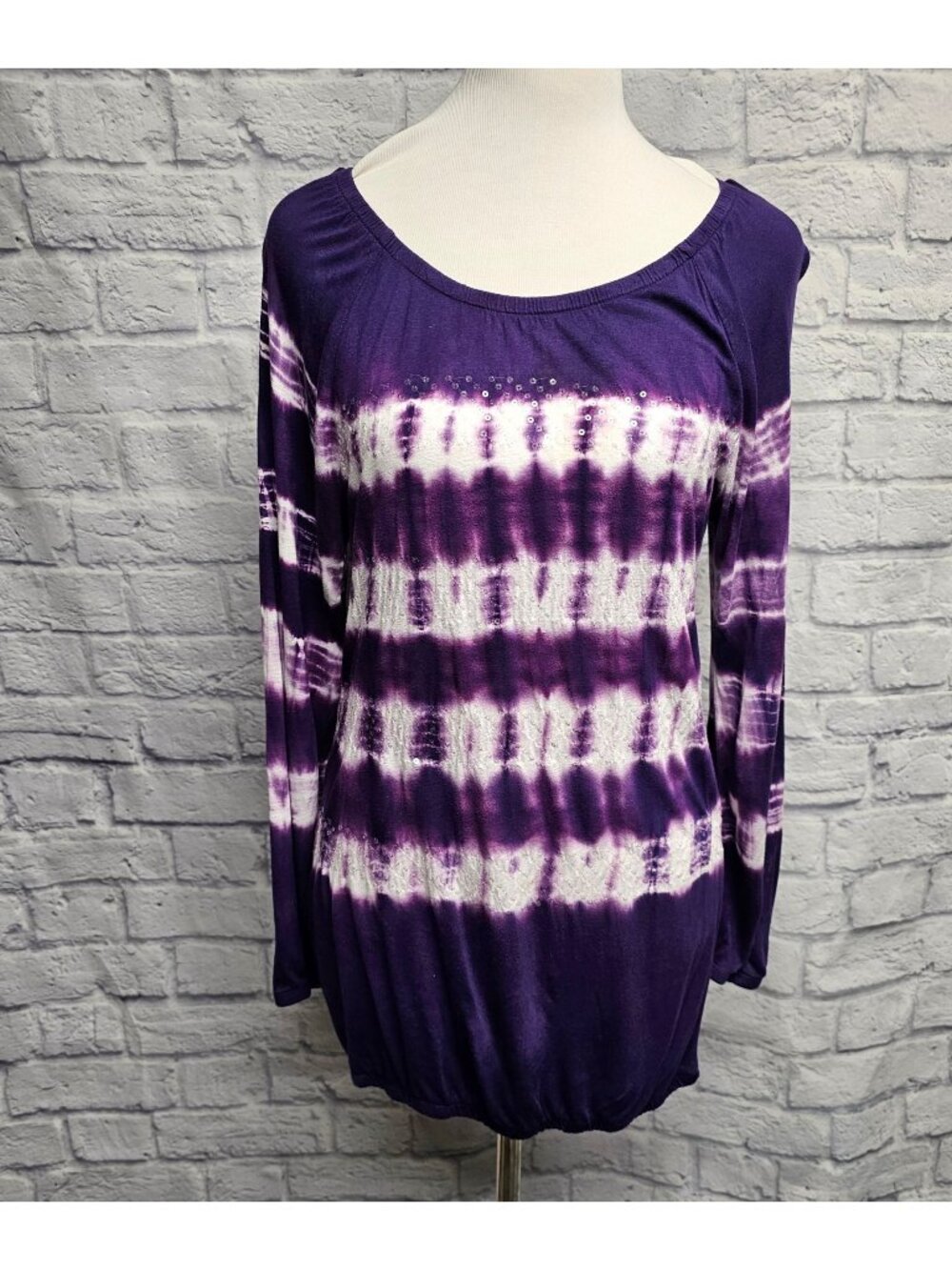 JUST CLASS S PURPLE WHITE SEQUIN TIE DYE WIDE NECK ELASTIC EDGE CINCHED TOP